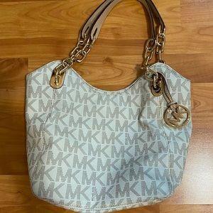 Michael Kors MK Monogram Cream Bucket Bag Purse